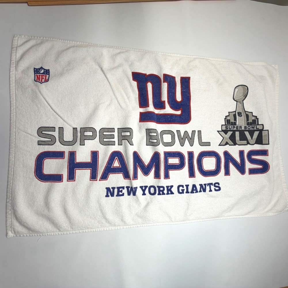 NY Giants Super‎ Bowl XLVI Champions Towel NFL Official (Patriots) 2012